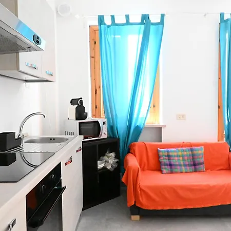 N305 - Numana, Comodo Trilocale Con Giardino *