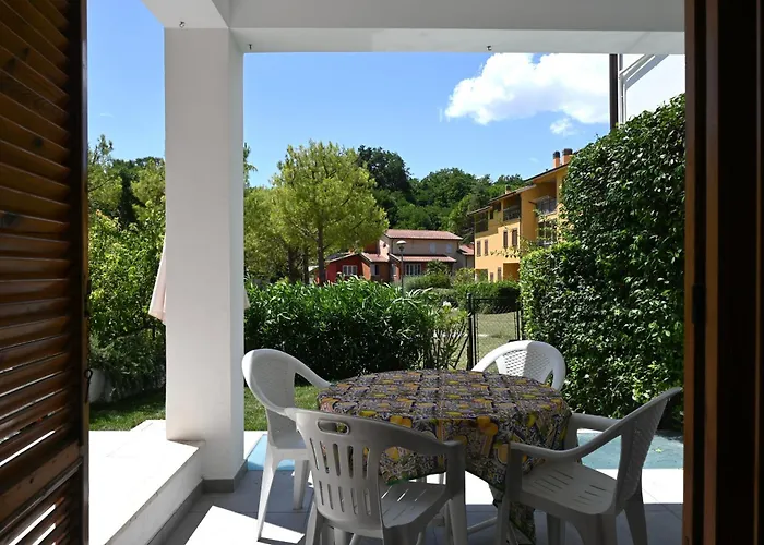 Appartamento N305 - Numana, Comodo Trilocale Con Giardino Numana