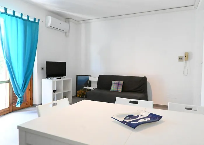 N305 - Numana, Comodo Trilocale Con Giardino Appartamento