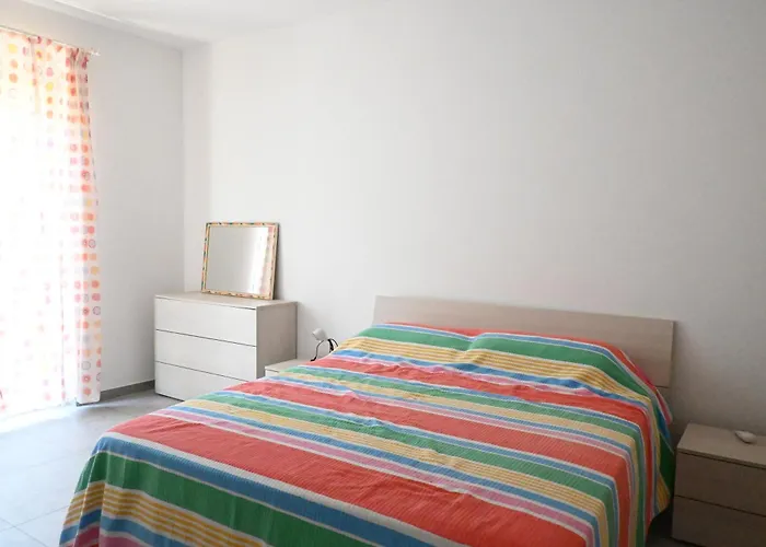 N305 - Numana, Comodo Trilocale Con Giardino Appartamento Numana